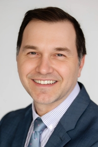 Headshot of Julian Winocour, MD, FACS